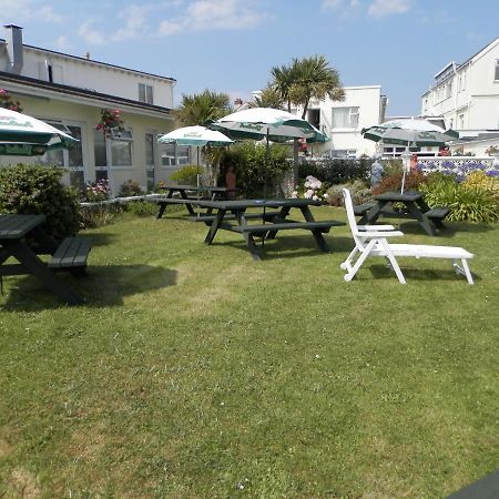 Wayside Cheer Hotel Castel Exteriör bild